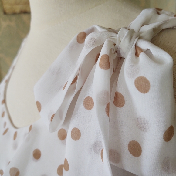 White House Black Market Blouse - Picture 3 of 6